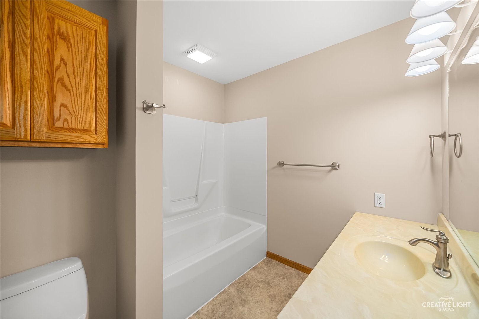 70 Highview Drive, Yorkville, IL 60560