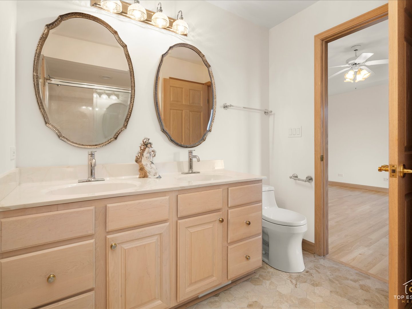 22898 N Foxtail Drive, Kildeer, IL 60047