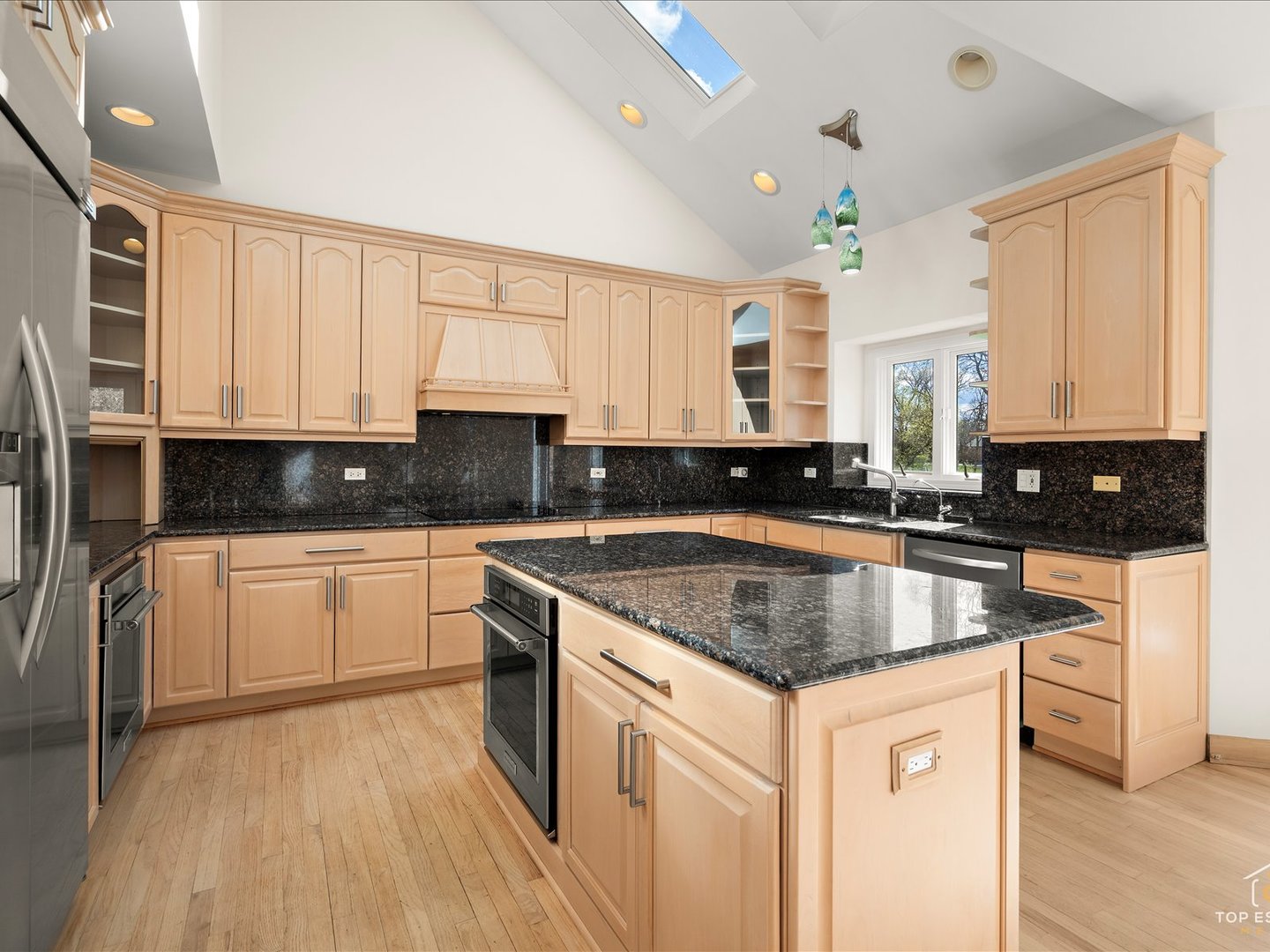 22898 N Foxtail Drive, Kildeer, IL 60047