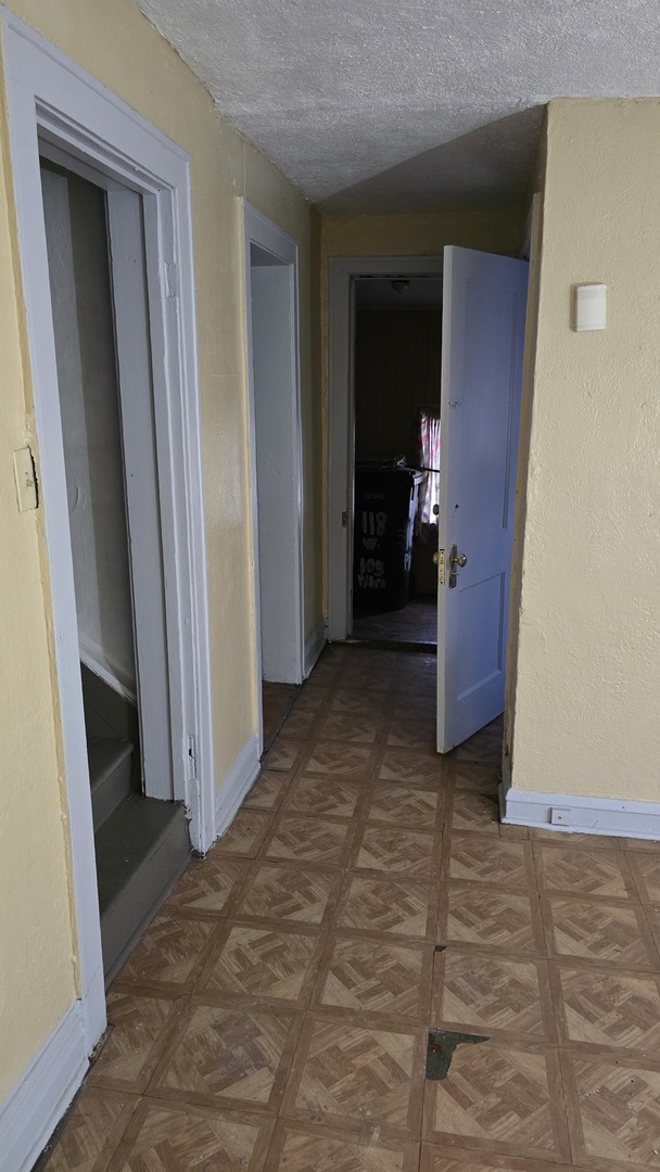 118 W 103rd Place, Chicago, IL 60628