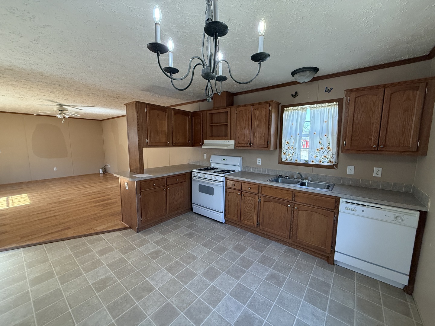 1712 S Dixie Highway #248, Crete, IL 60417