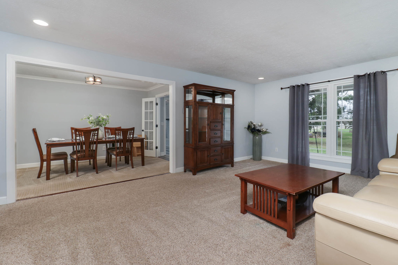 8989 Tamarac Way, Bloomington, IL 61705