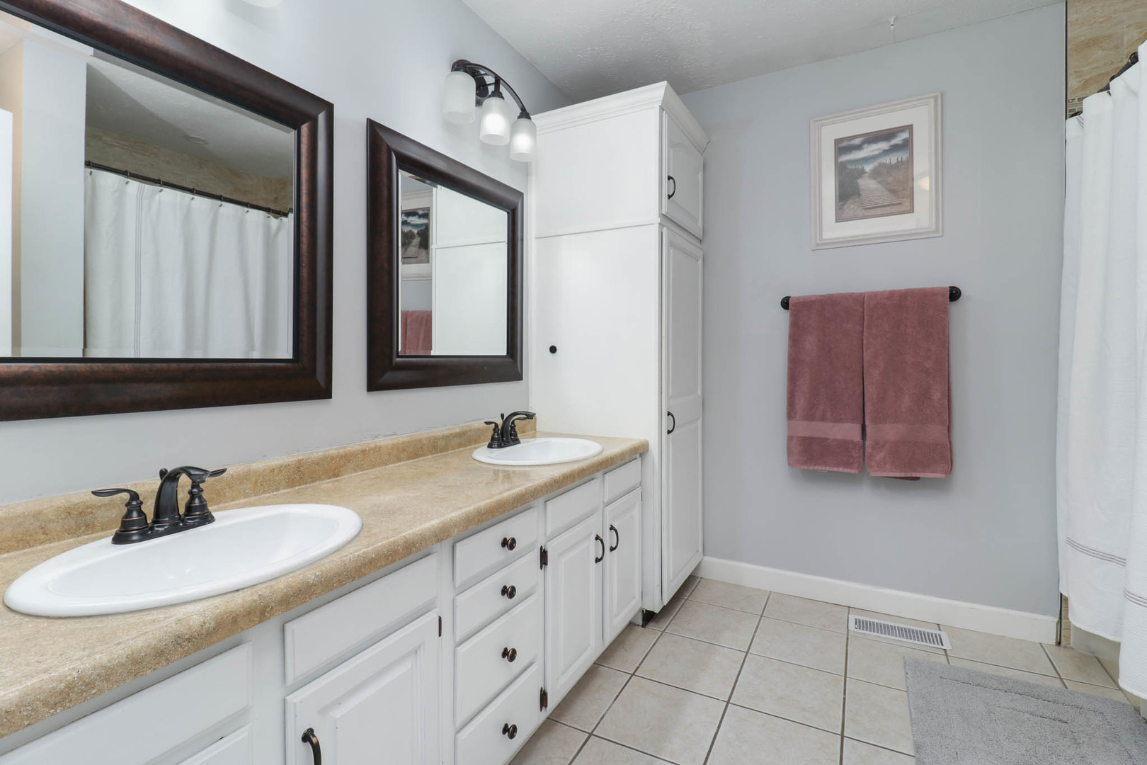 8989 Tamarac Way, Bloomington, IL 61705