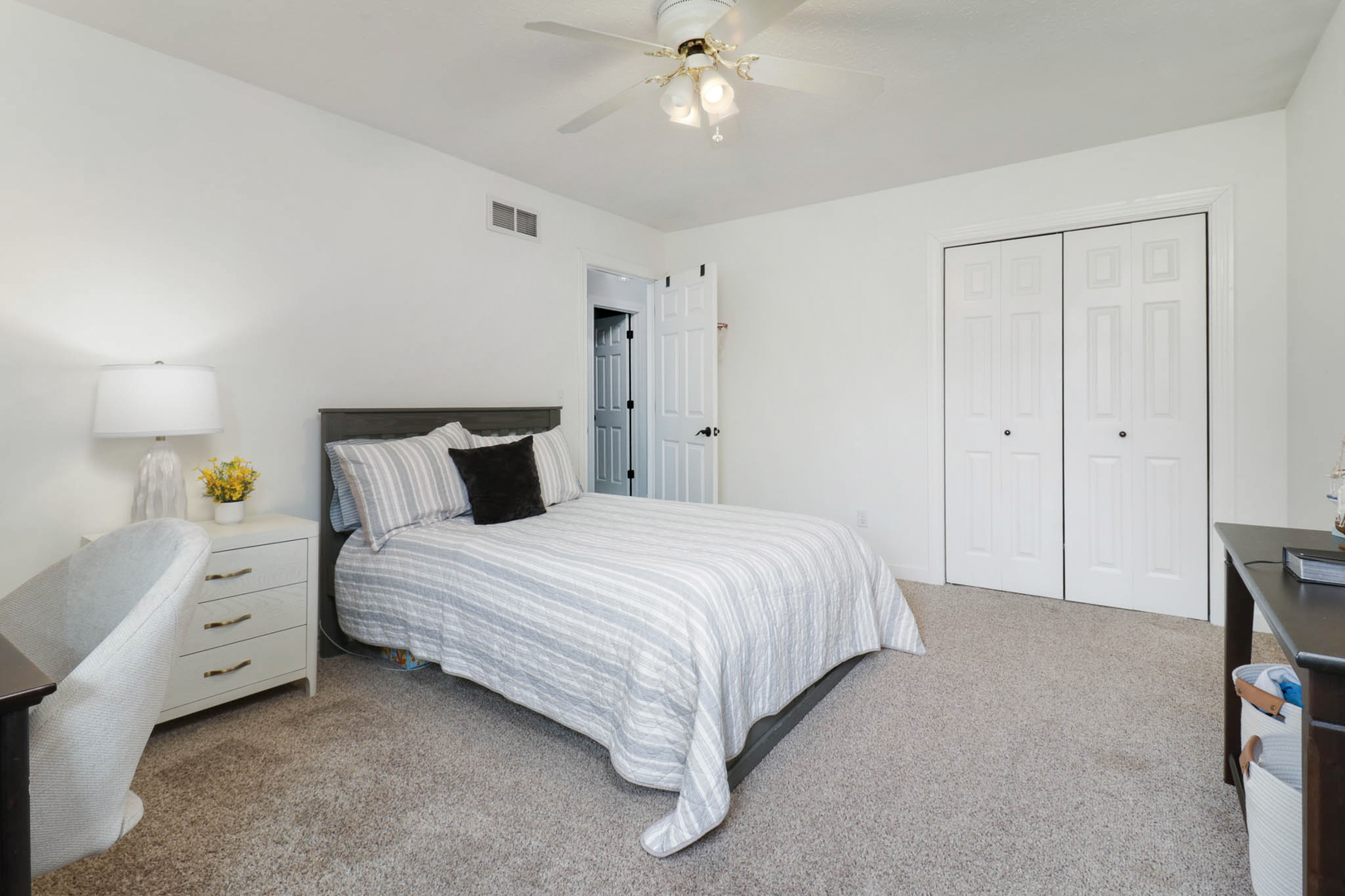 8989 Tamarac Way, Bloomington, IL 61705