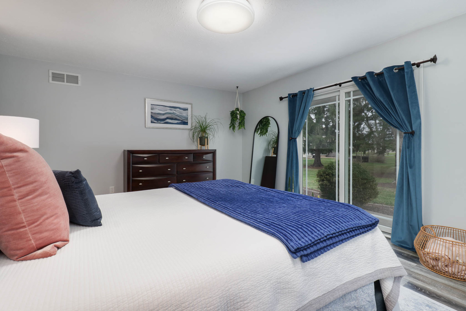 8989 Tamarac Way, Bloomington, IL 61705