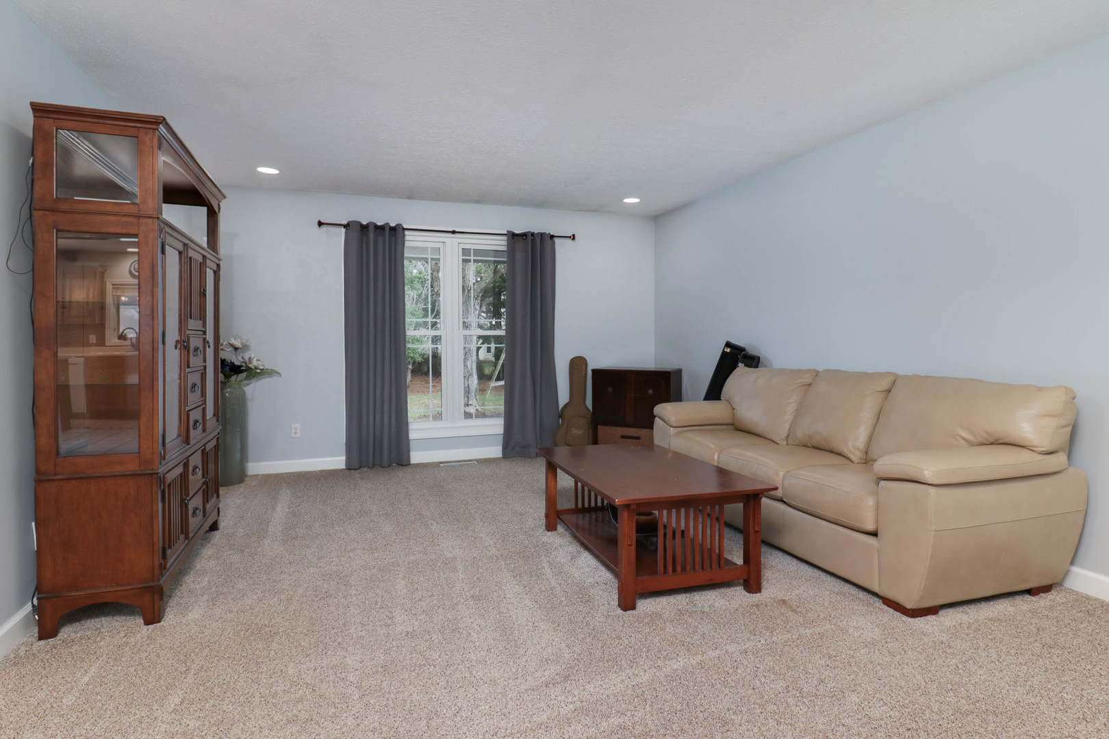 8989 Tamarac Way, Bloomington, IL 61705