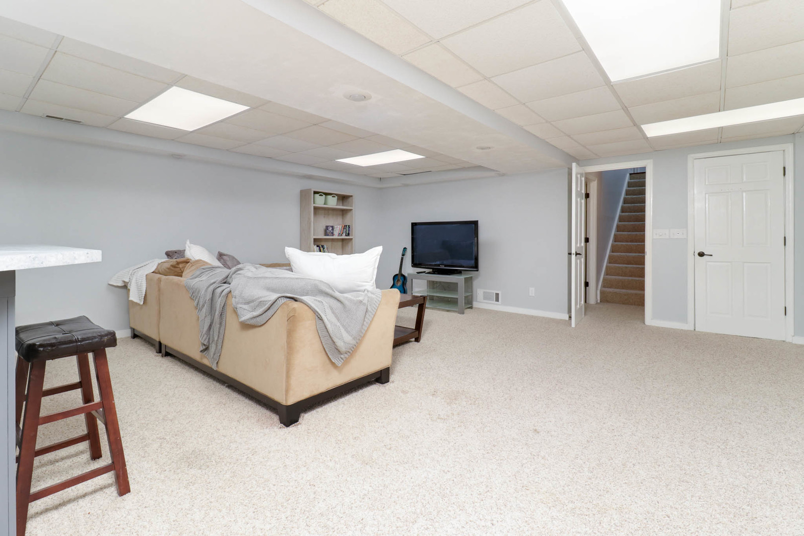 8989 Tamarac Way, Bloomington, IL 61705