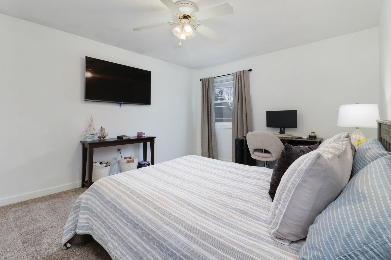 8989 Tamarac Way, Bloomington, IL 61705