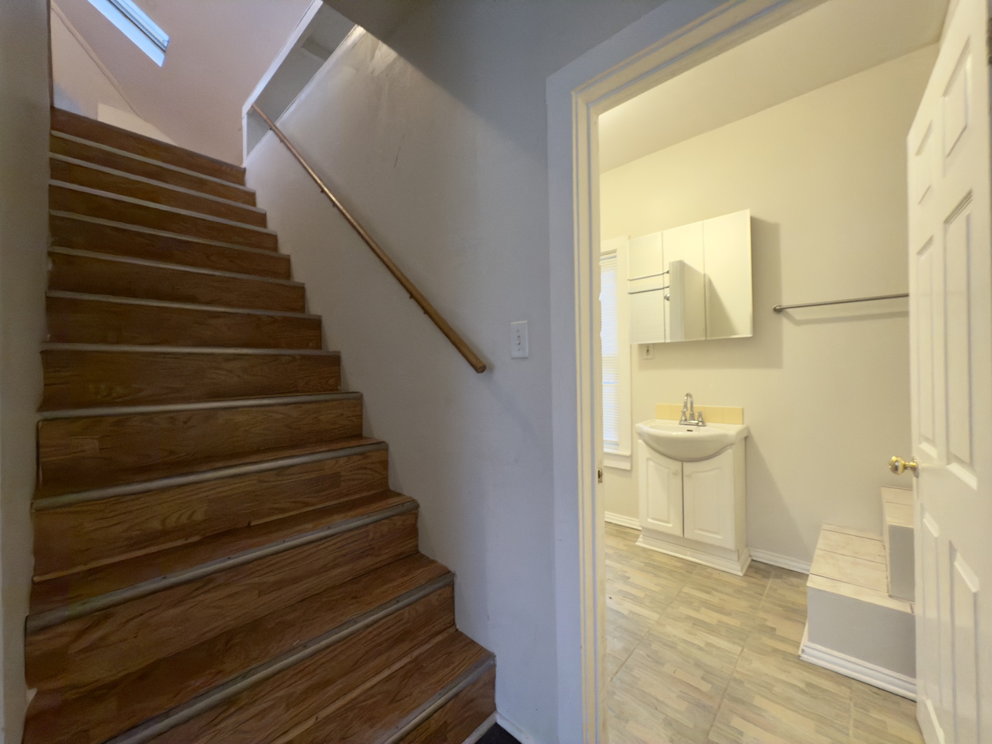 1200 Ada Street, Joliet, IL 60432