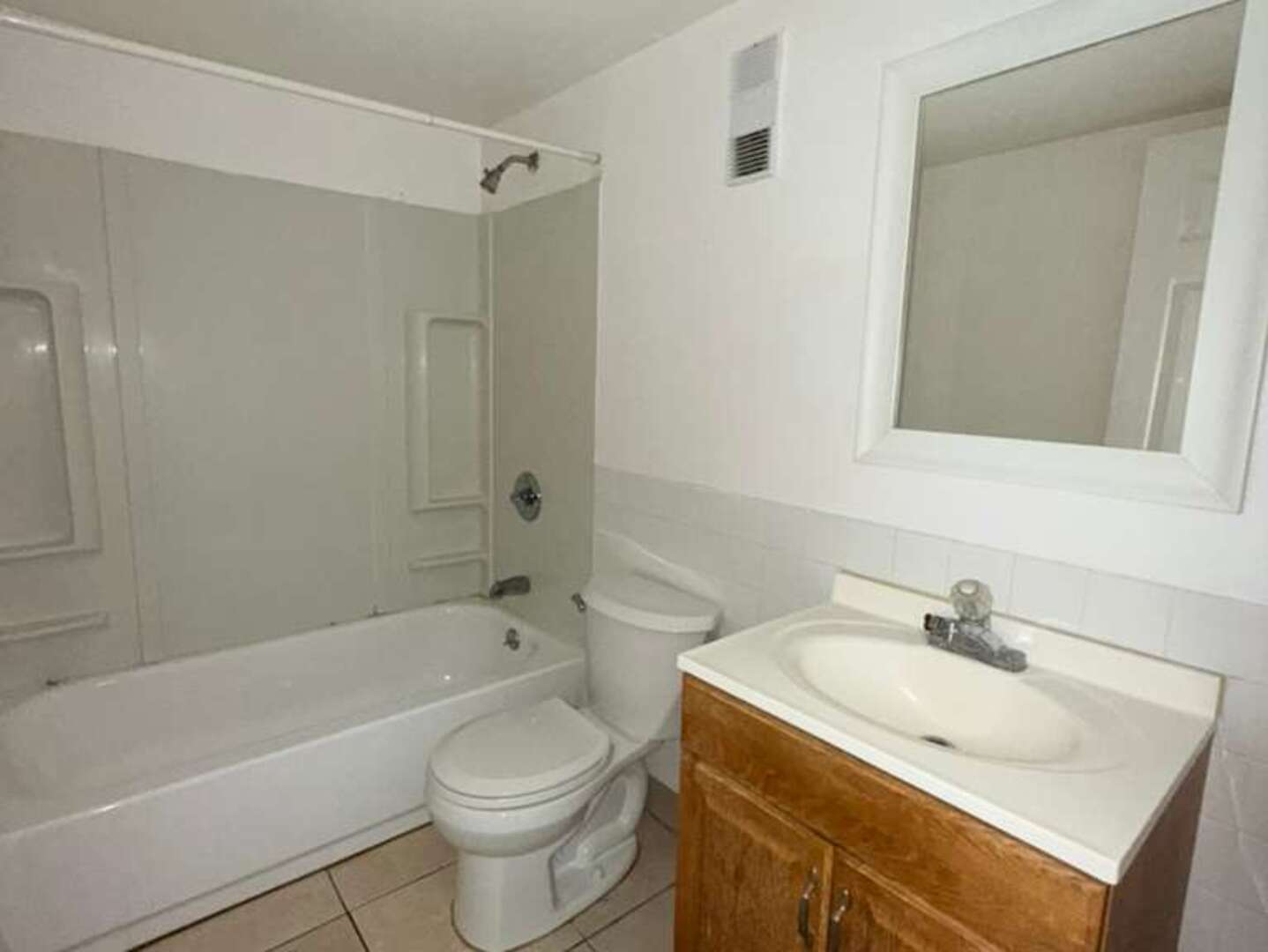 8108 WATERBURY Court #407, Woodridge, IL 60517