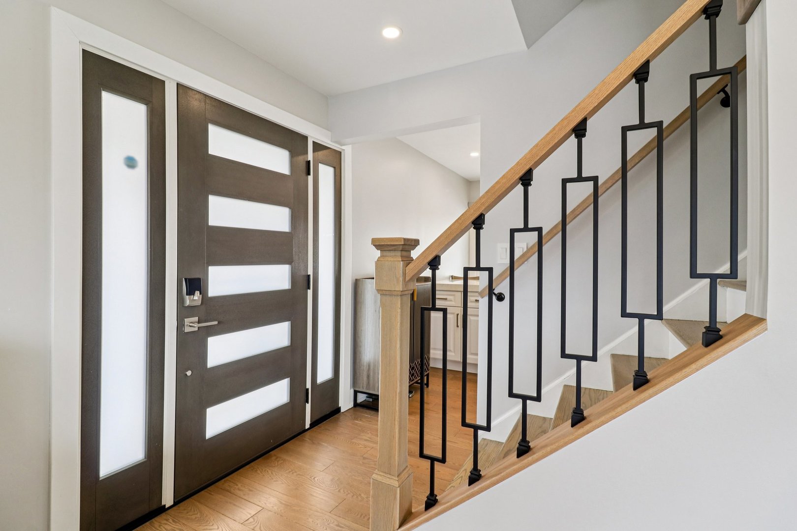 9262 N Woodland Drive, Niles, IL 60714