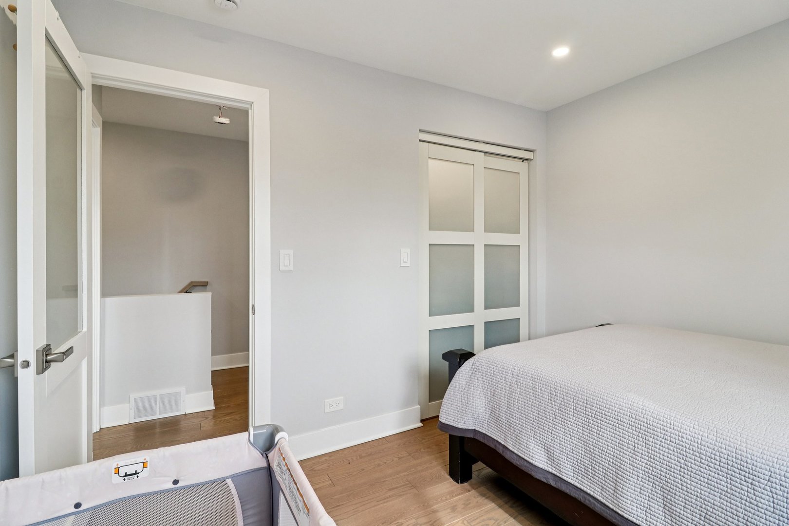 9262 N Woodland Drive, Niles, IL 60714