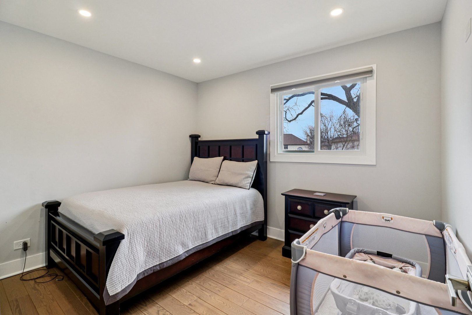 9262 N Woodland Drive, Niles, IL 60714