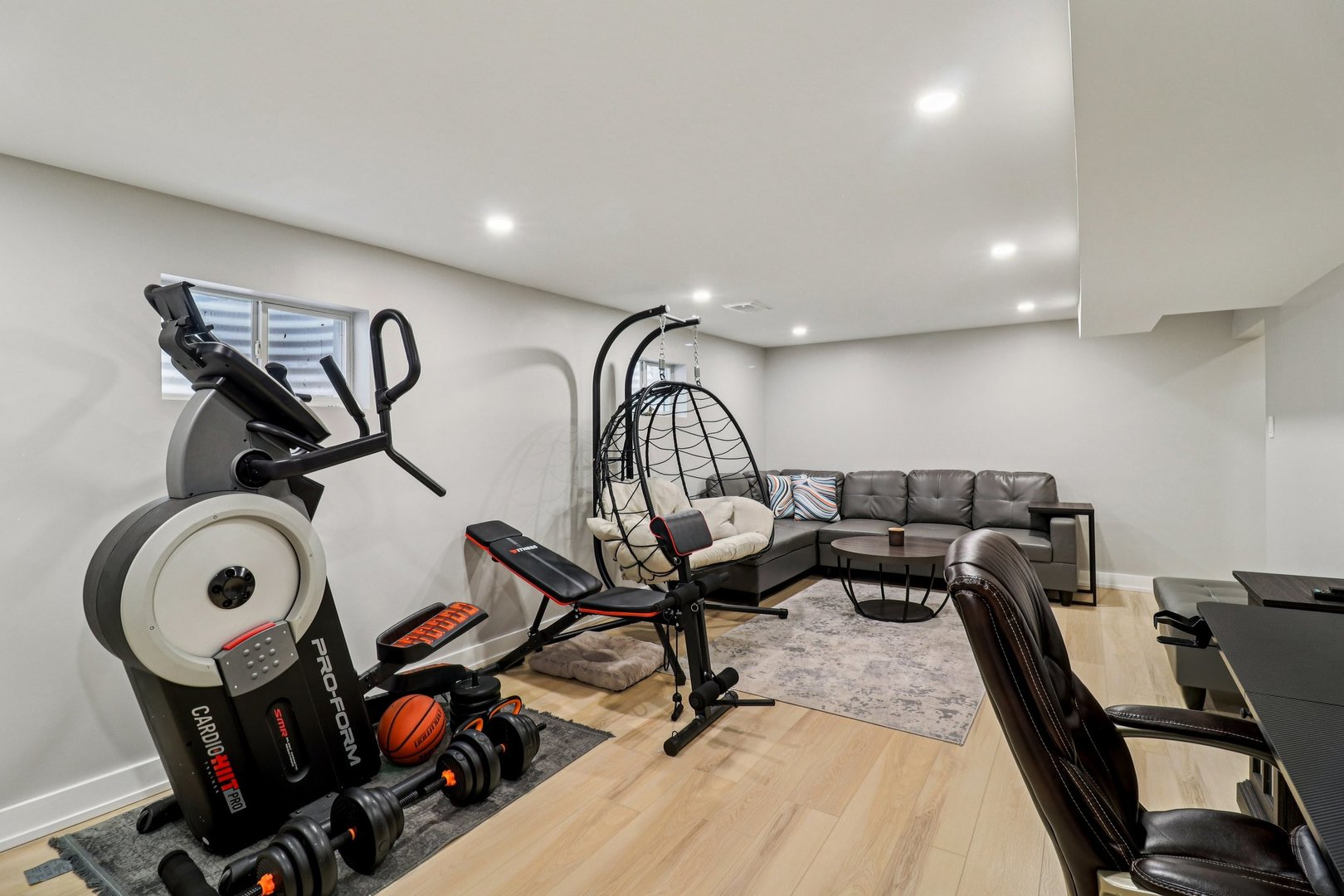 9262 N Woodland Drive, Niles, IL 60714