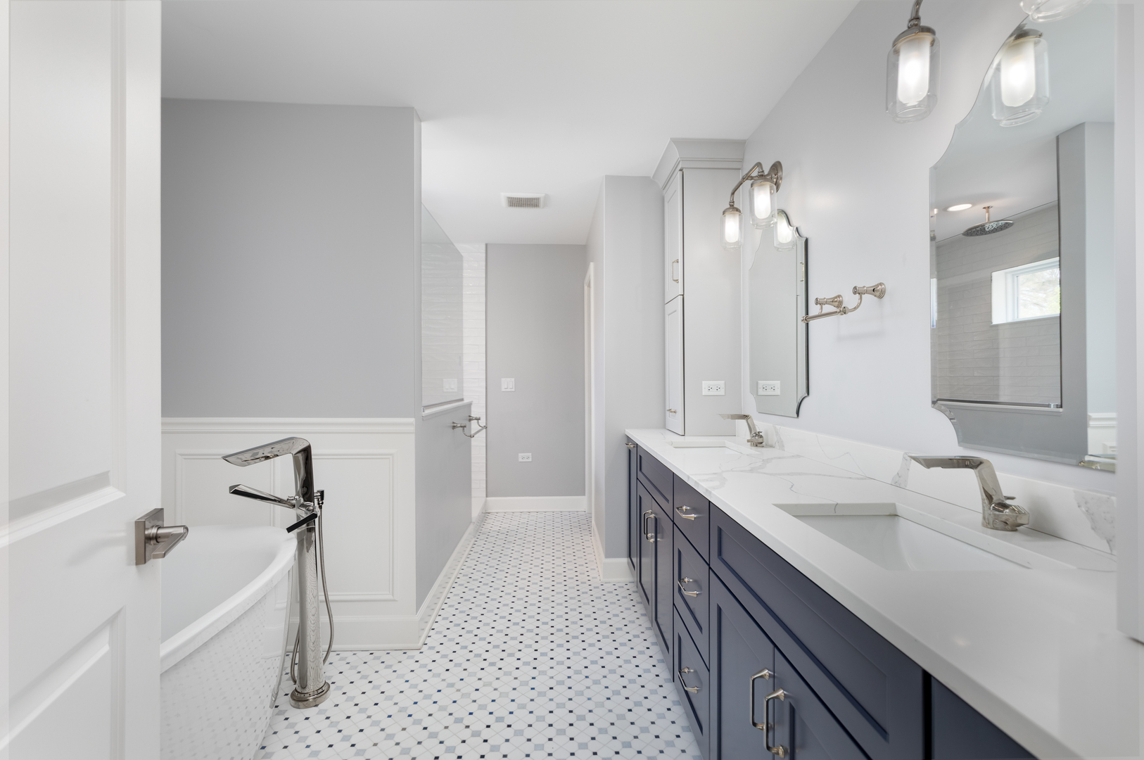 1321 N Webster Street, Naperville, IL 60563