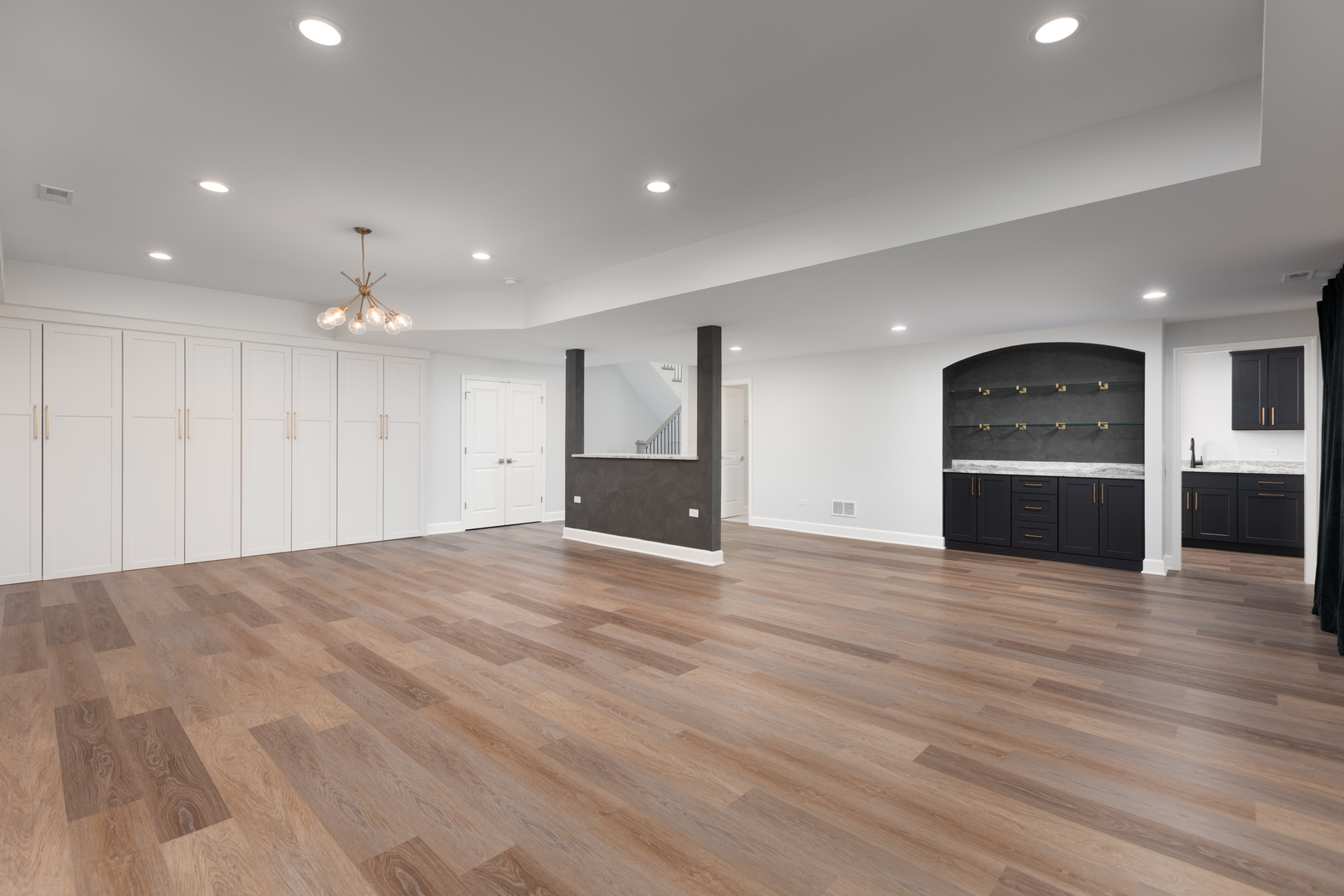 1321 N Webster Street, Naperville, IL 60563