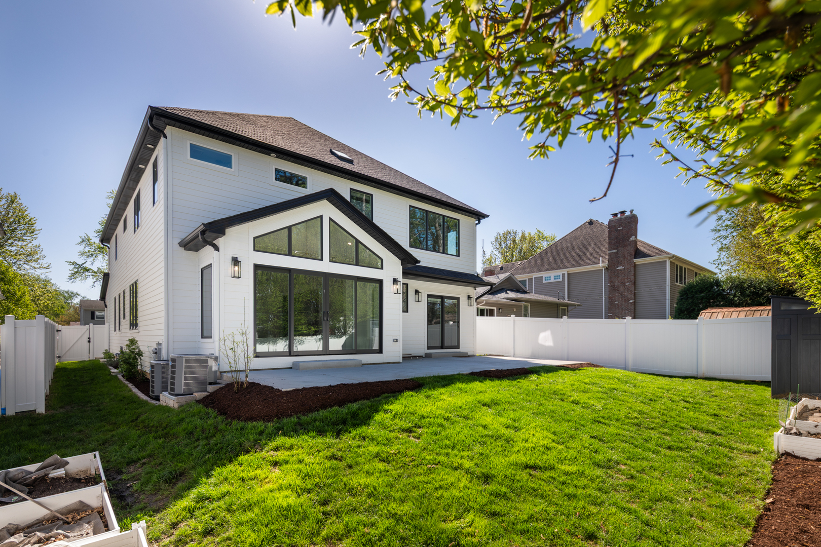 1321 N Webster Street, Naperville, IL 60563