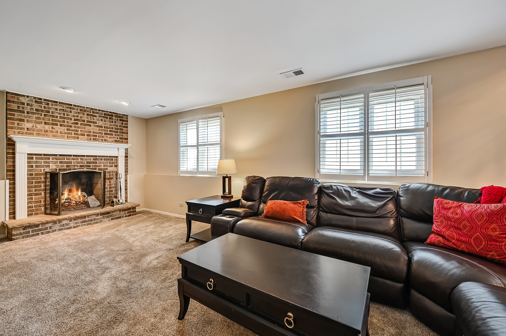 6928 W Crandall Avenue, Worth, IL 60482