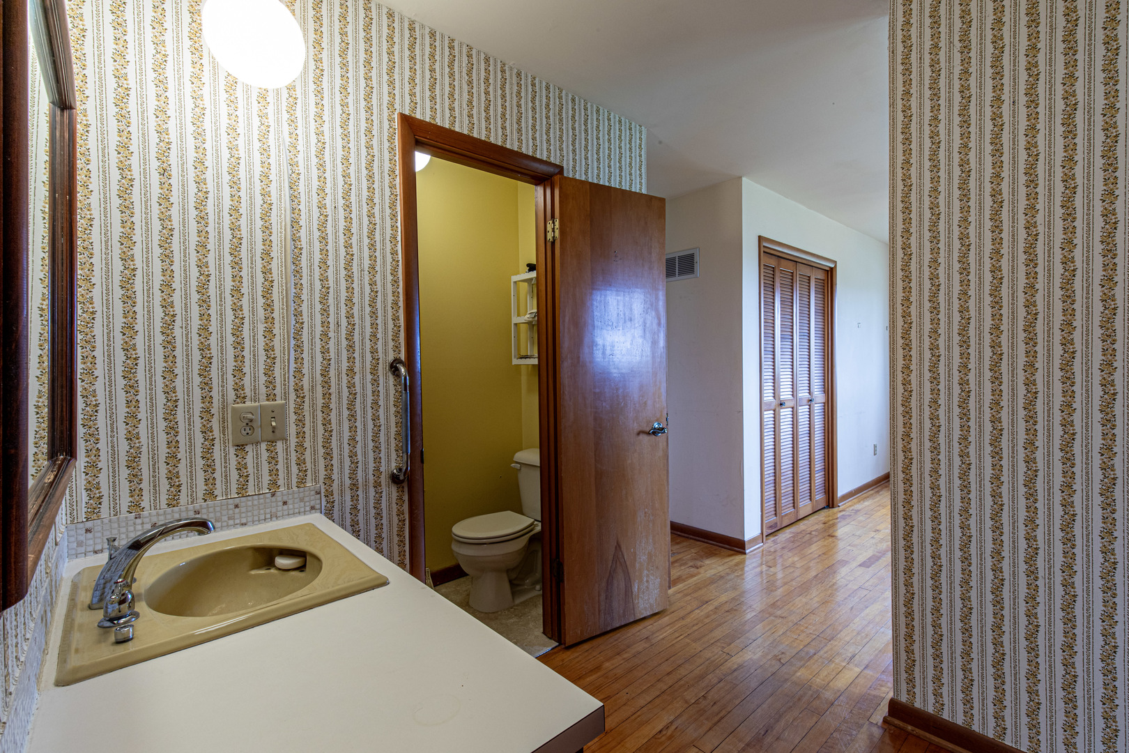 19332 1950 East Street, Princeton, IL 61356