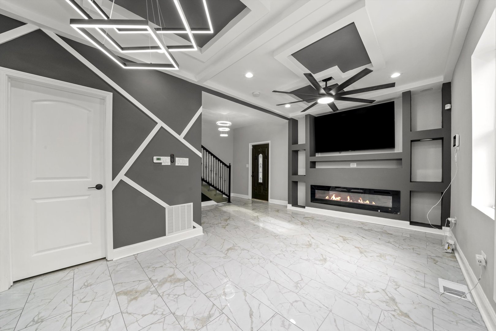 7918 S Anthony Avenue, Chicago, IL 60619