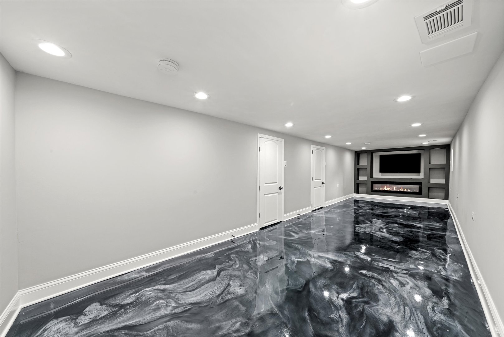 7918 S Anthony Avenue, Chicago, IL 60619