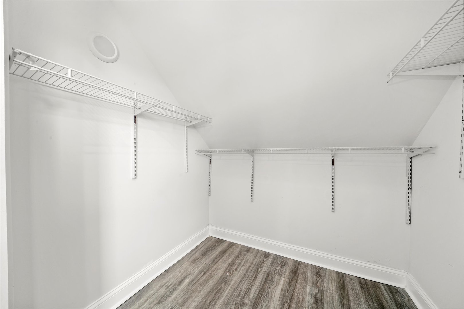 7918 S Anthony Avenue, Chicago, IL 60619