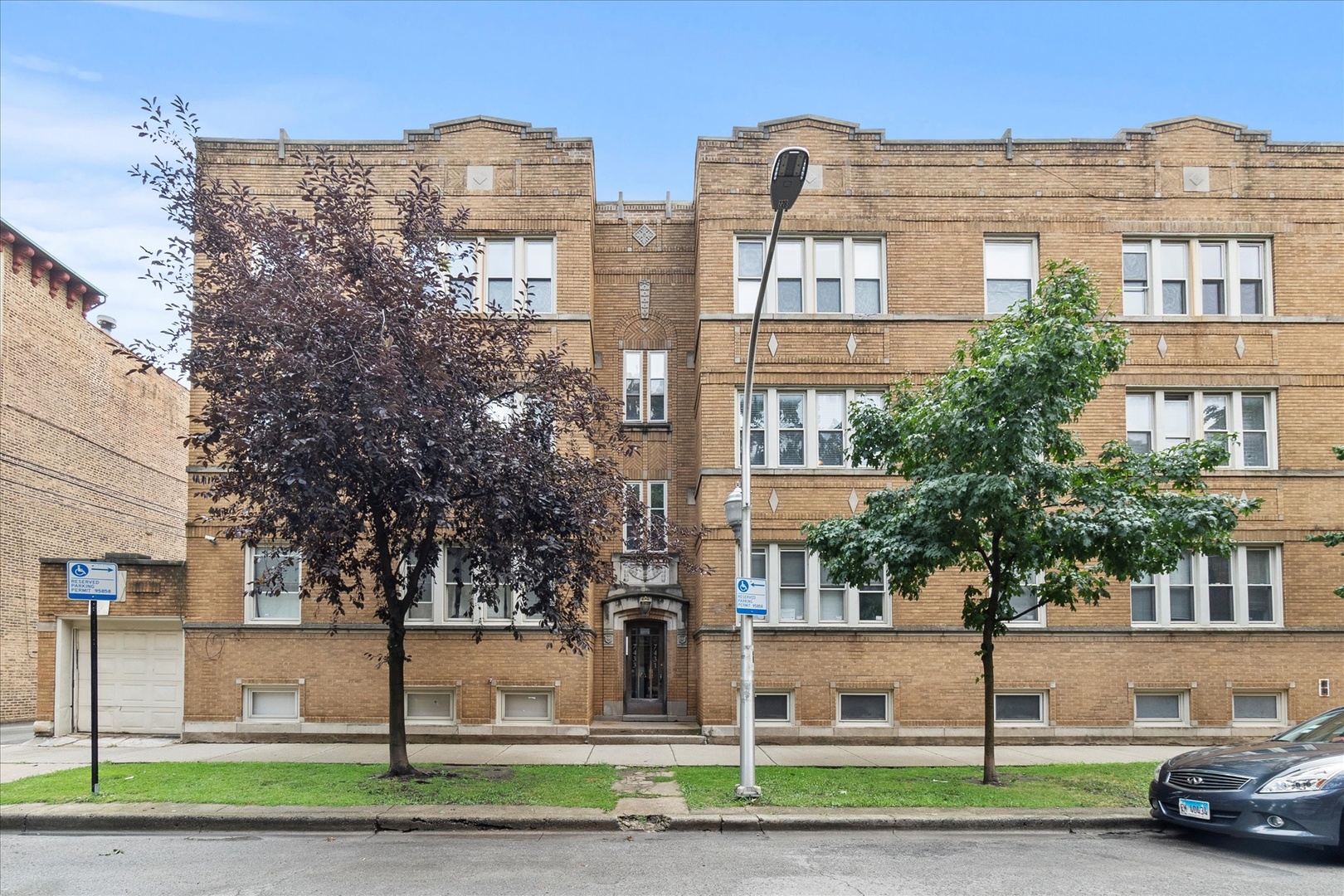 7431 N Hoyne Avenue #G, Chicago, IL 60645