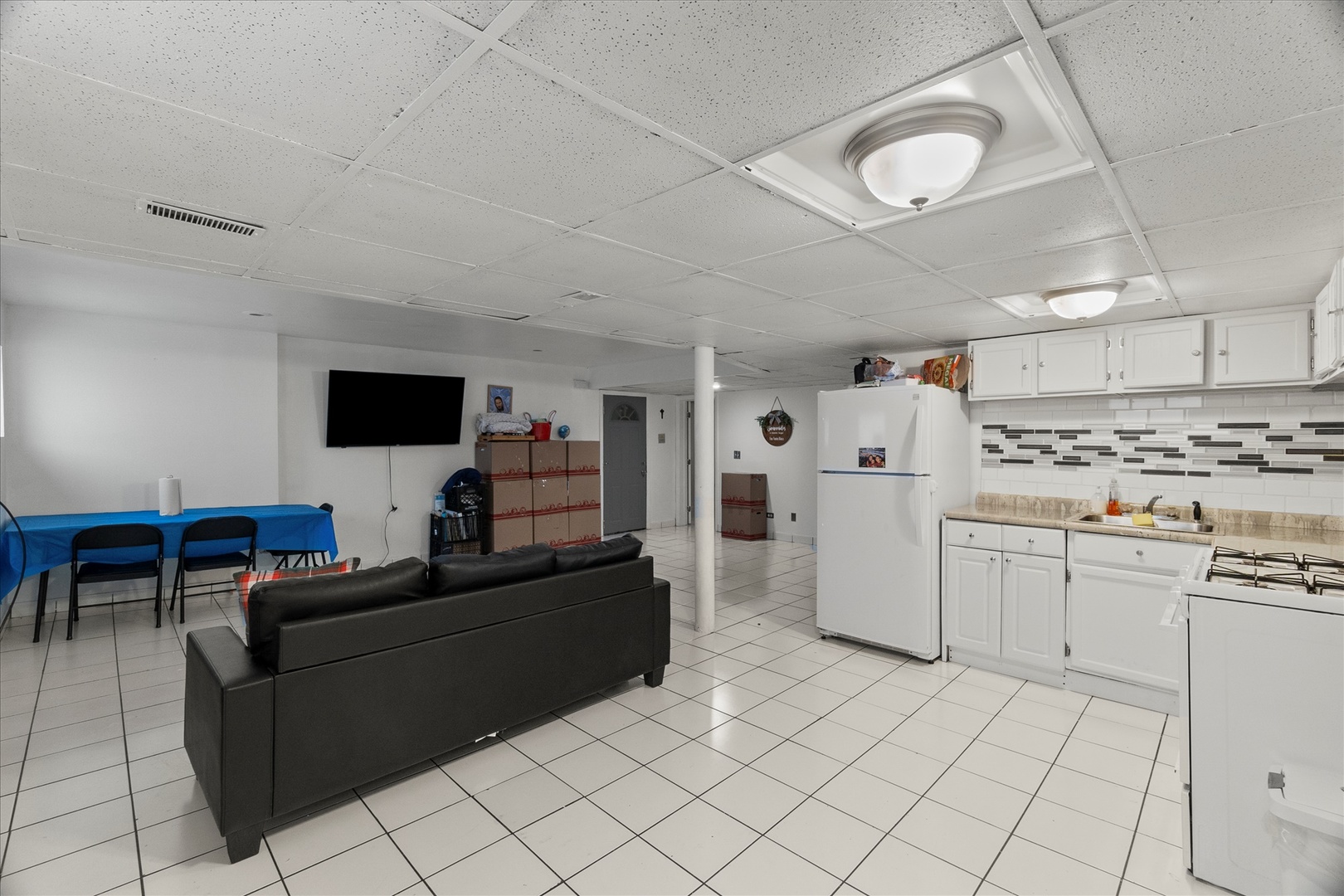 7431 N Hoyne Avenue #G, Chicago, IL 60645