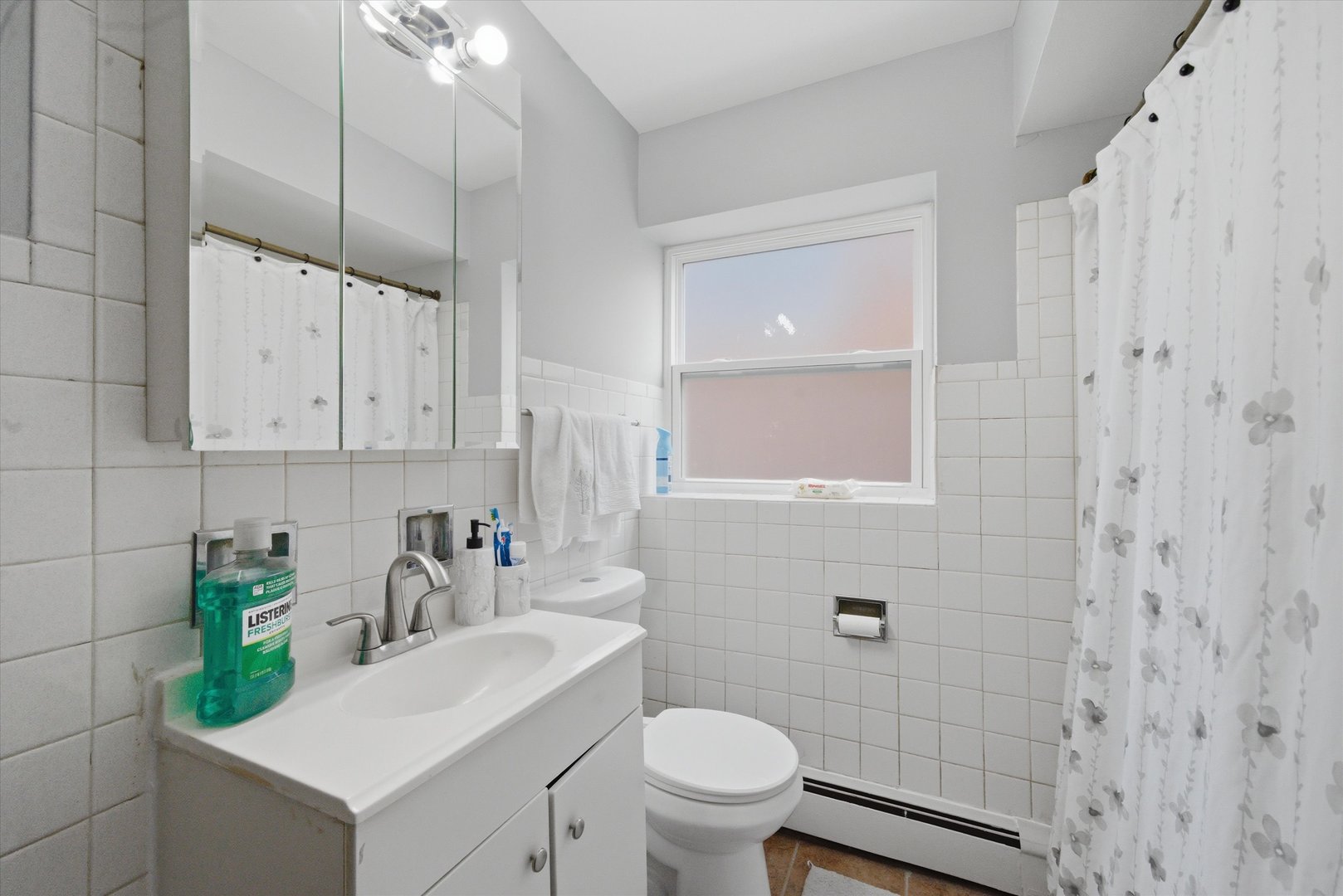 7412 W 63rd Place, Summit, IL 60501