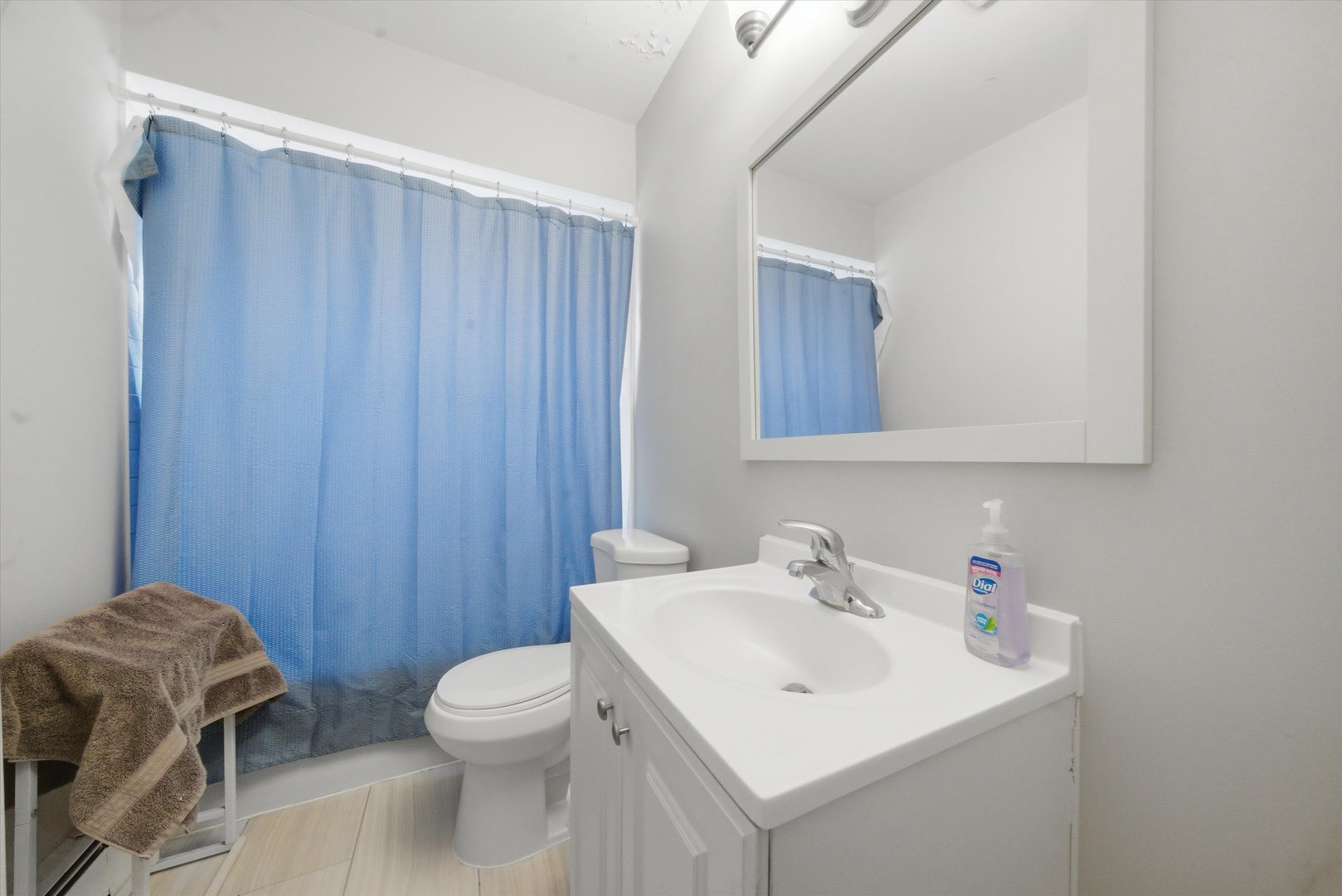 7412 W 63rd Place, Summit, IL 60501