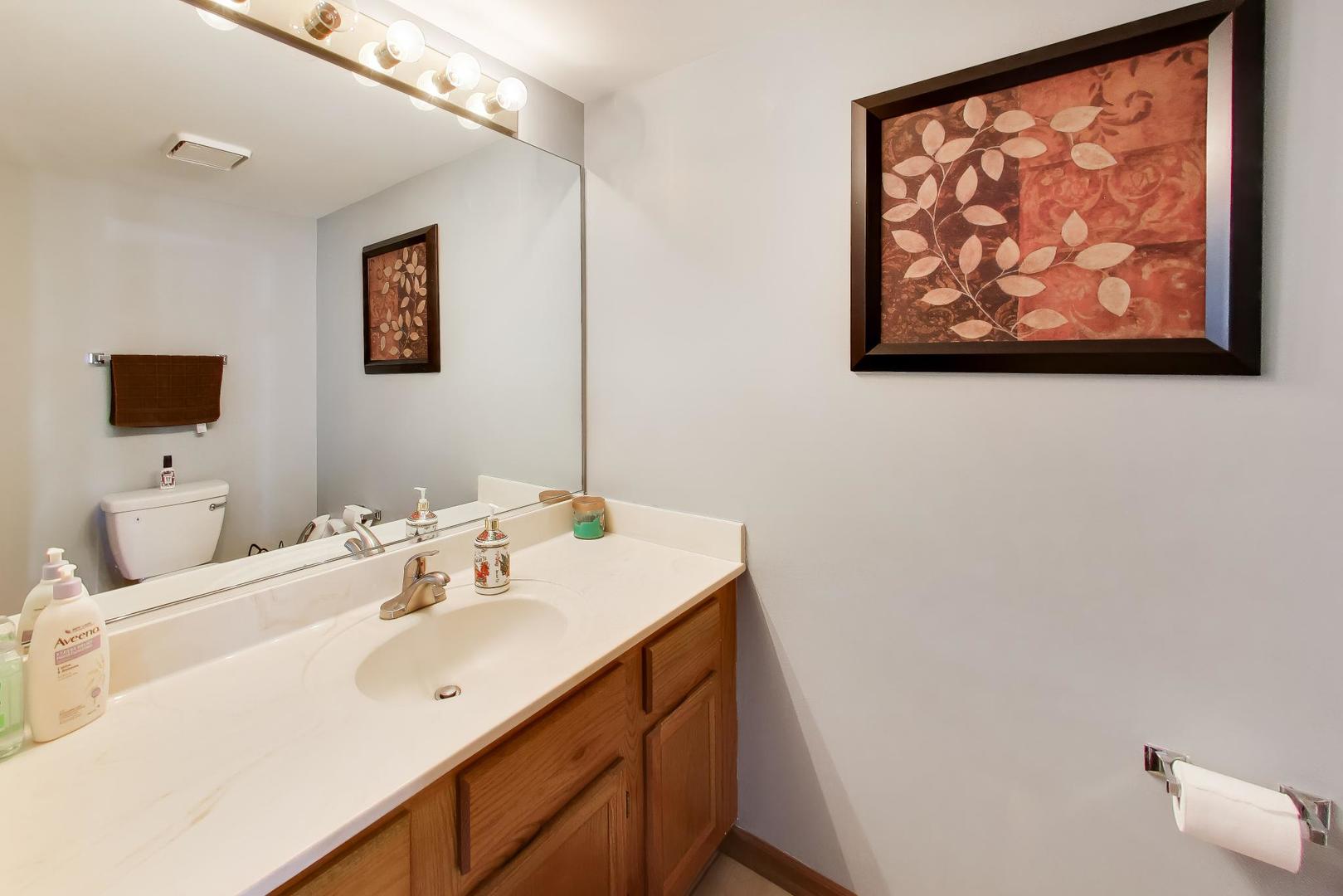 1075 Longford Road, Bartlett, IL 60103