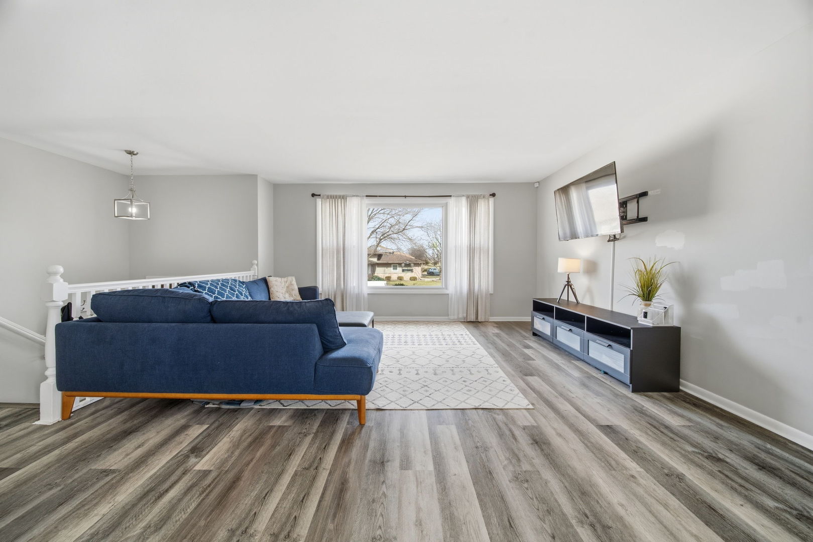 16740 Forest Avenue, Oak Forest, IL 60452