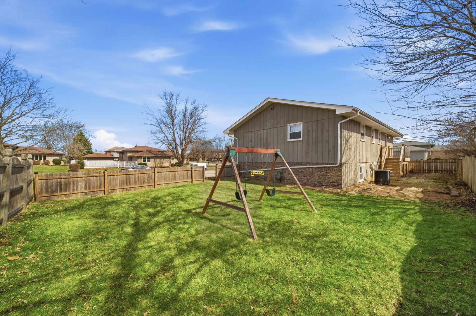 16740 Forest Avenue, Oak Forest, IL 60452