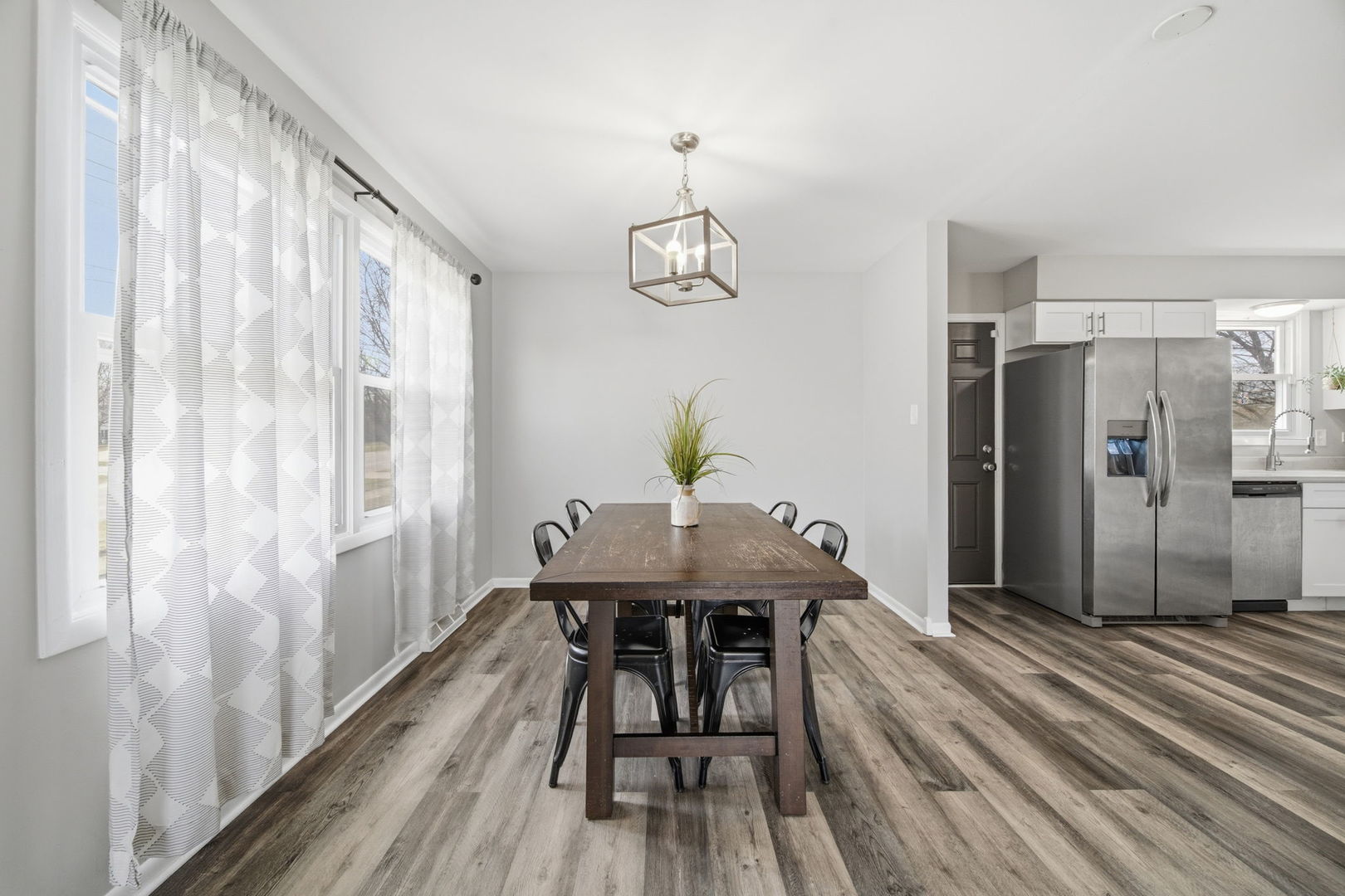 16740 Forest Avenue, Oak Forest, IL 60452