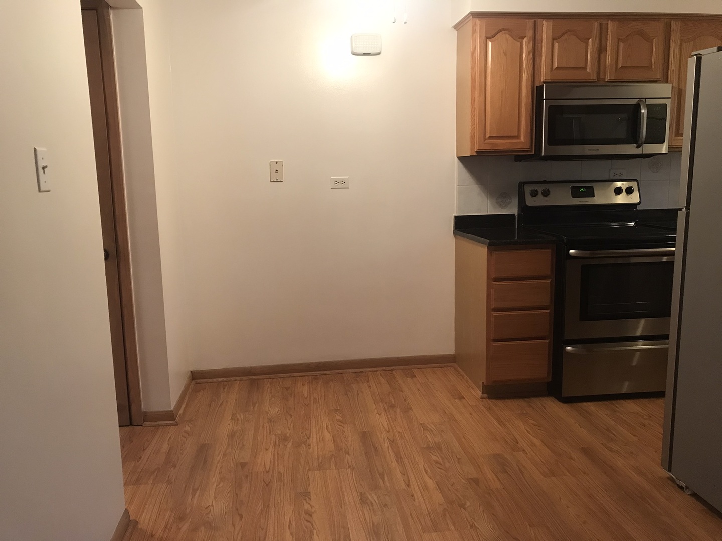 1425 W Touhy Avenue #103, Park Ridge, IL 60068