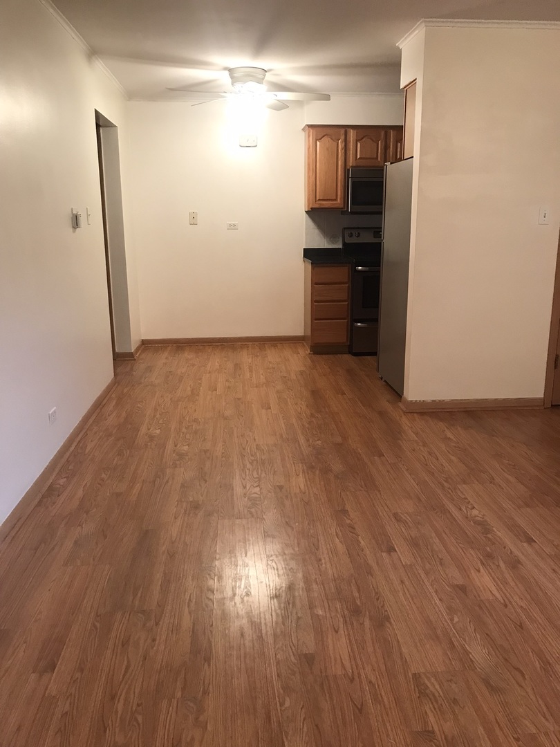 1425 W Touhy Avenue #103, Park Ridge, IL 60068