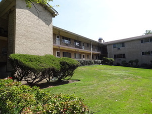 1425 W Touhy Avenue #103, Park Ridge, IL 60068