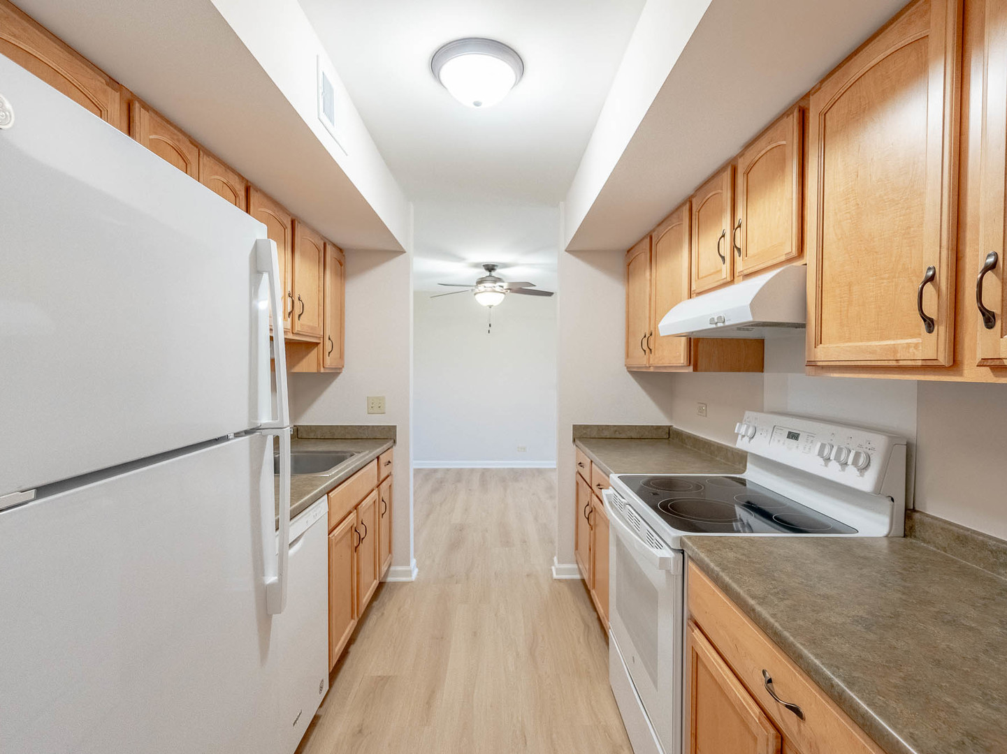 530 Shorely Drive #104, Barrington, IL 60010