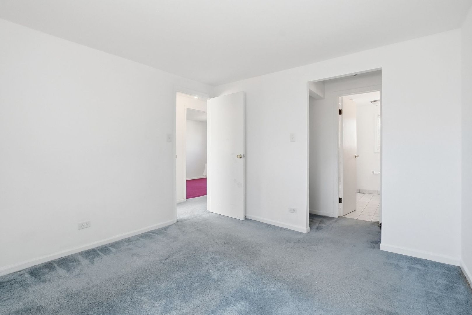 18W274 Kirkland Lane, Villa Park, IL 60181