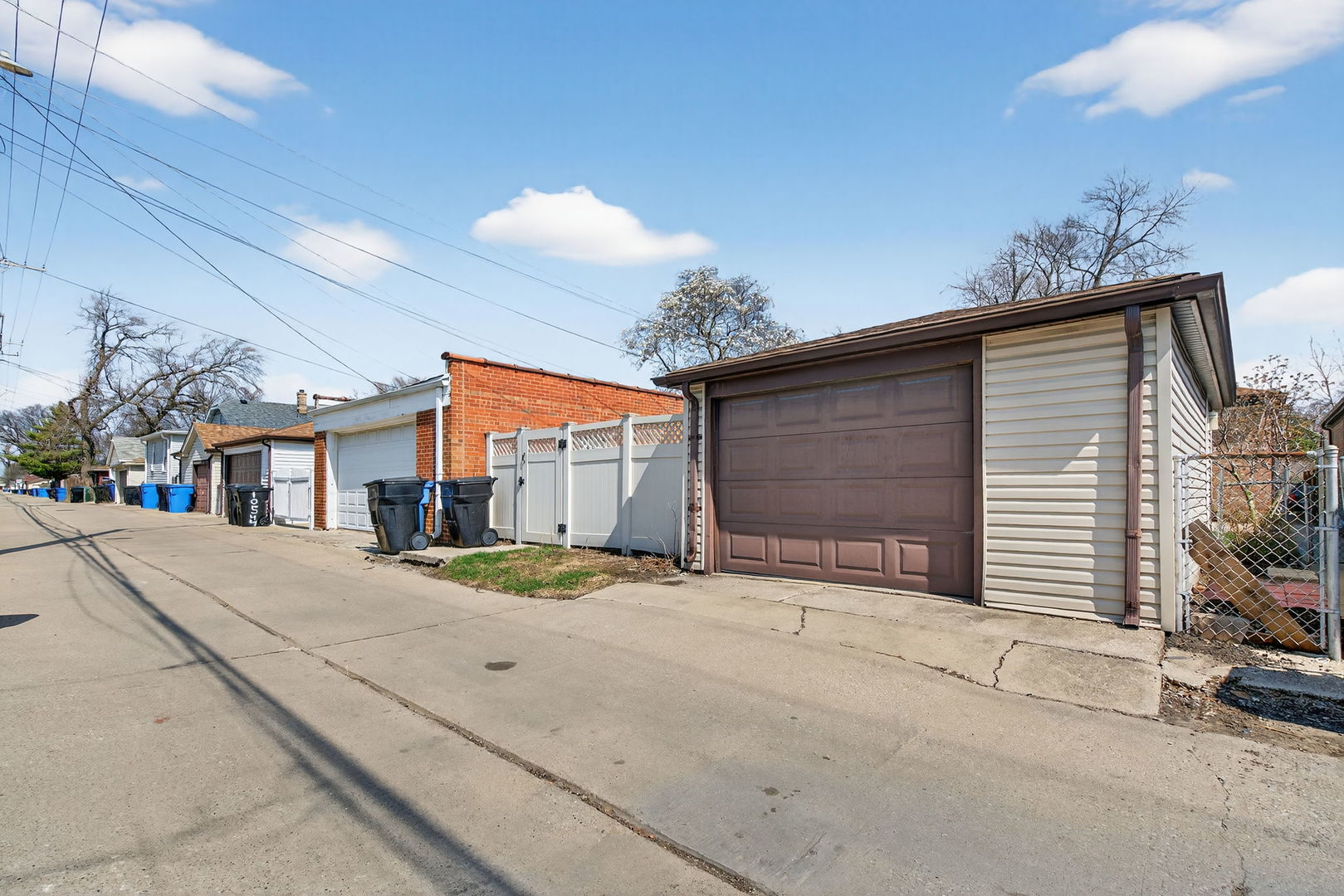 10552 S Troy Street, Chicago, IL 60655