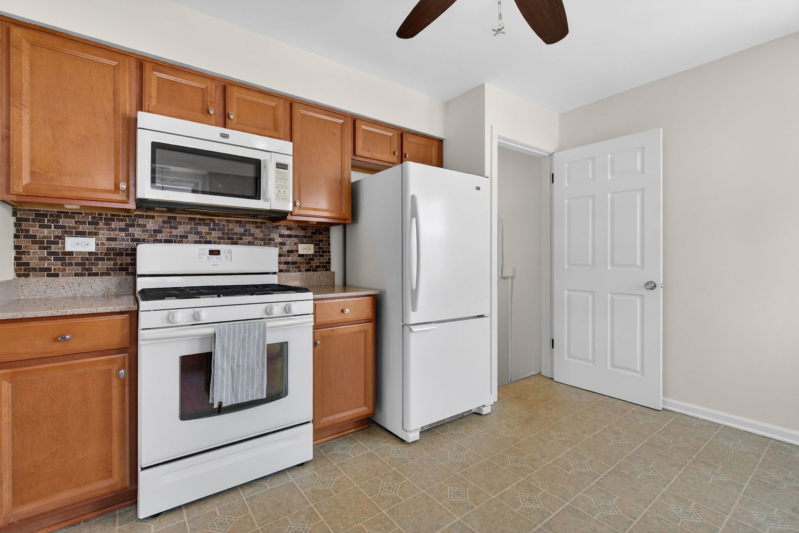 10552 S Troy Street, Chicago, IL 60655