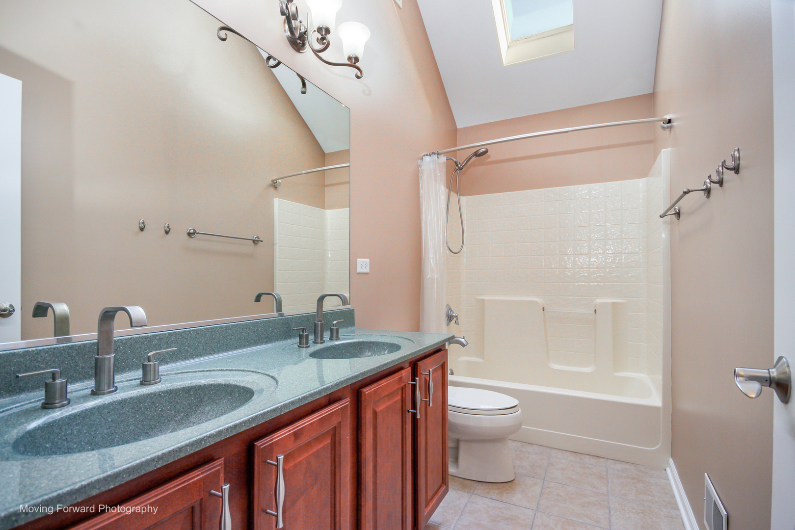 24833 Winterberry Lane, Plainfield, IL 60585