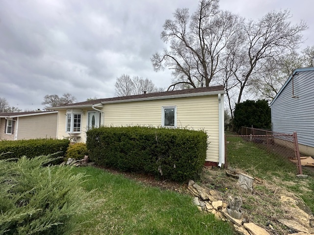 407 Laurel Avenue, Romeoville, IL 60446