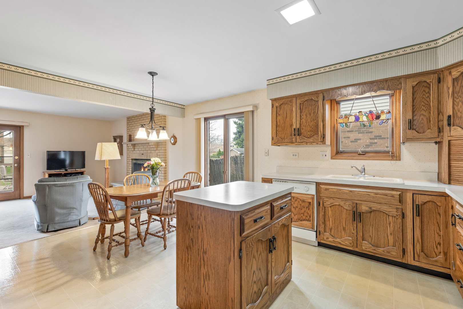 Des Plaines, IL 60018