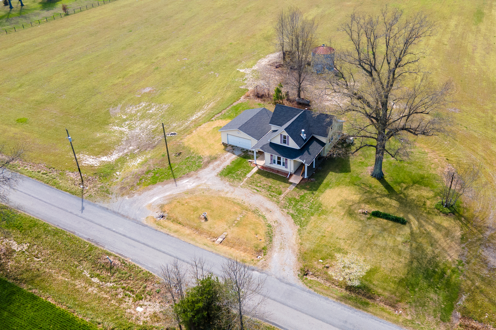 15016 Harmony Church Road, West Frankfort, IL 62896