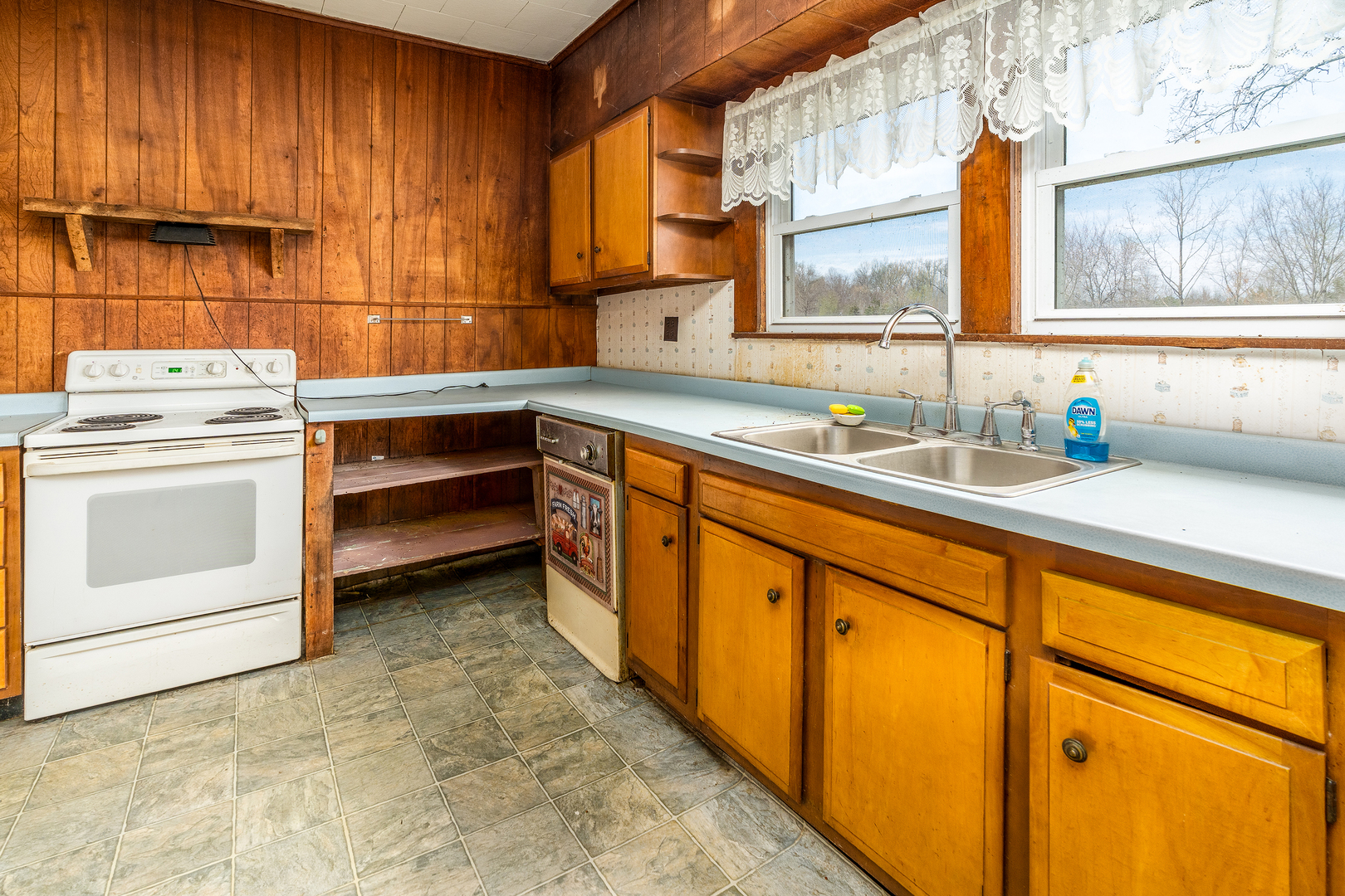 15016 Harmony Church Road, West Frankfort, IL 62896