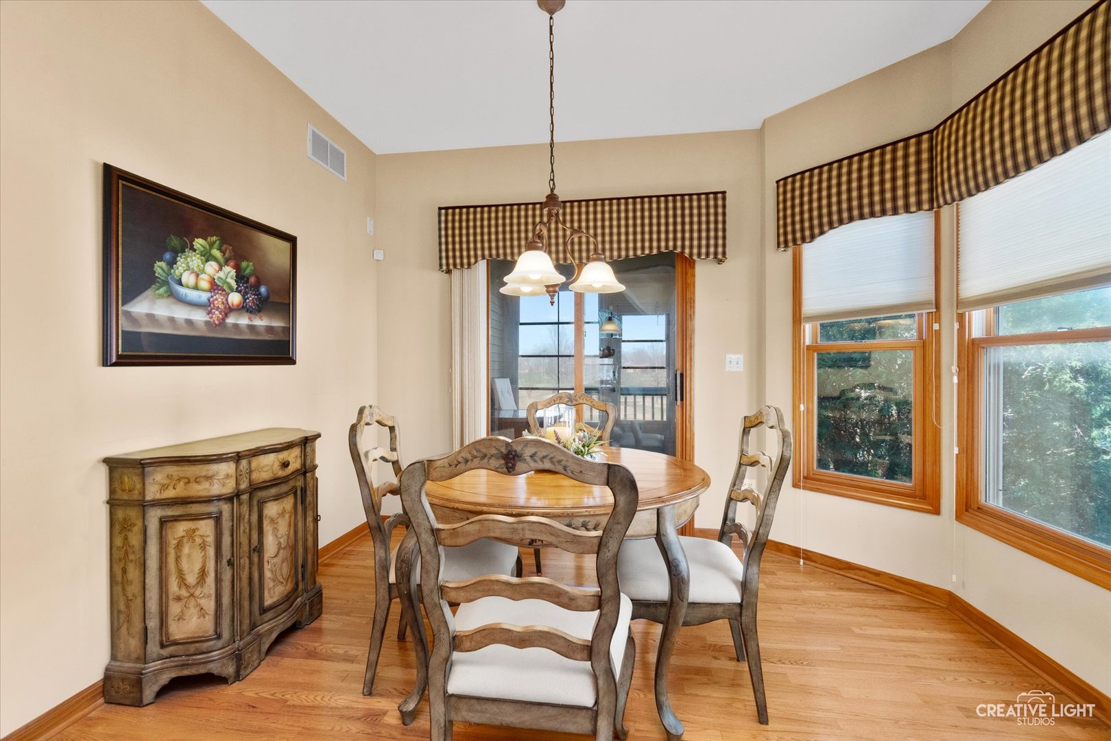 574 Sudbury Circle, Oswego, IL 60543