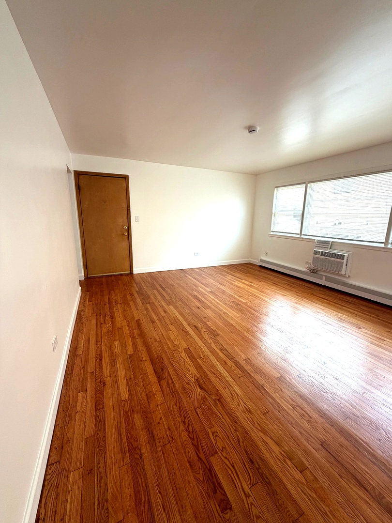 4338 WARREN Avenue, Hillside, IL 60162