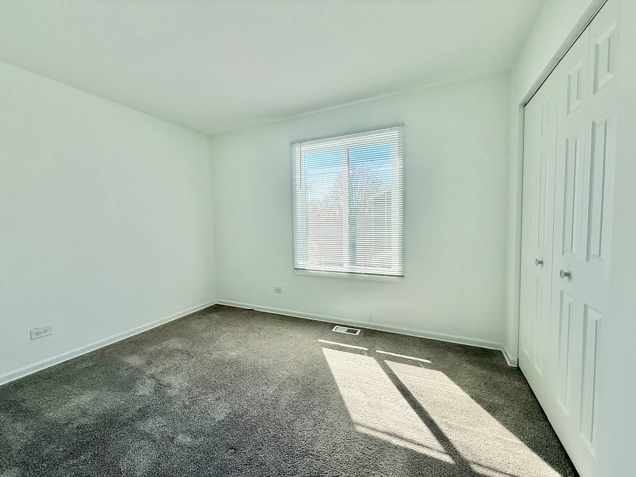 1363 Andover Drive, Aurora, IL 60504