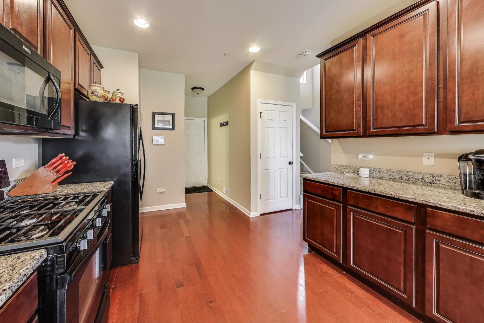 222 Owen Street, Matteson, IL 60443